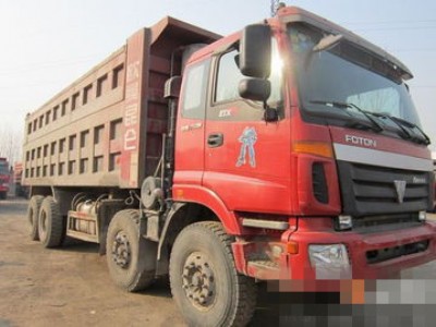 長期轉(zhuǎn)讓東風(fēng)瑞沃歐曼等前四后八自卸車